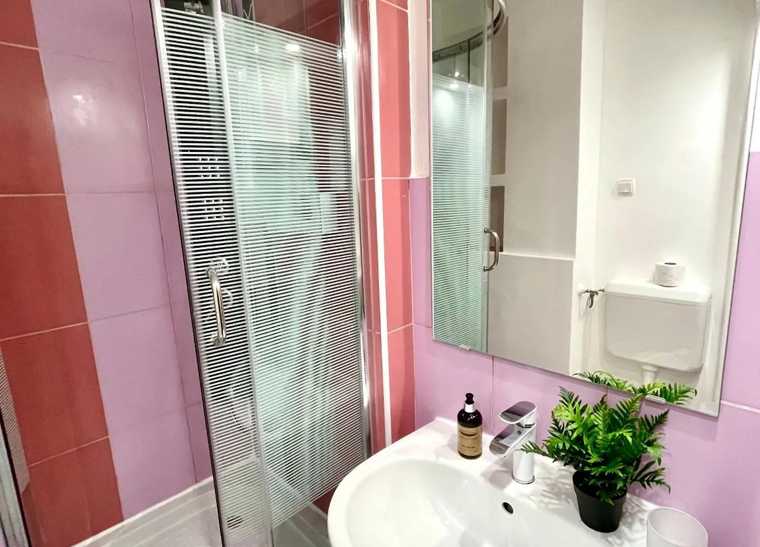 Apartament Sala Palatului Studio Bukareszt 0*,