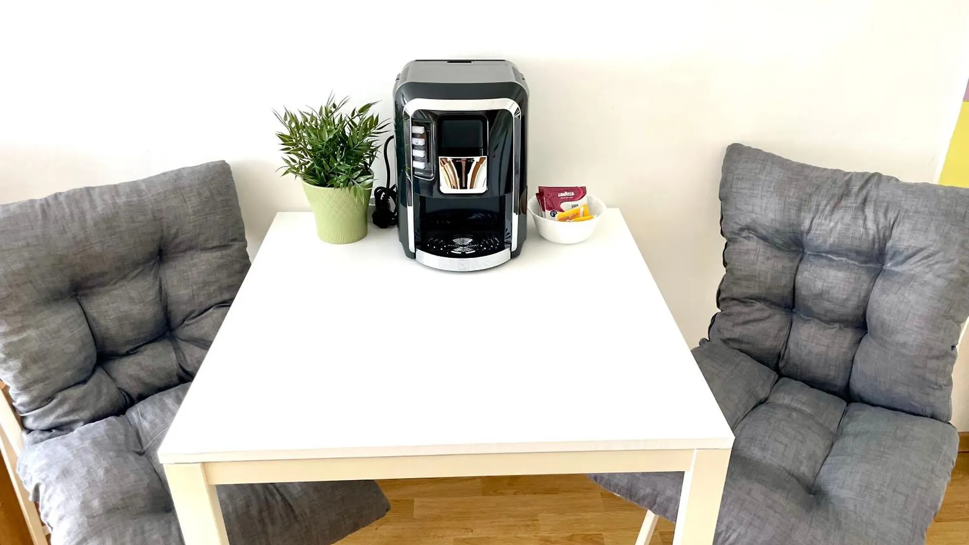 Apartament Sala Palatului Studio Bukareszt 0*,