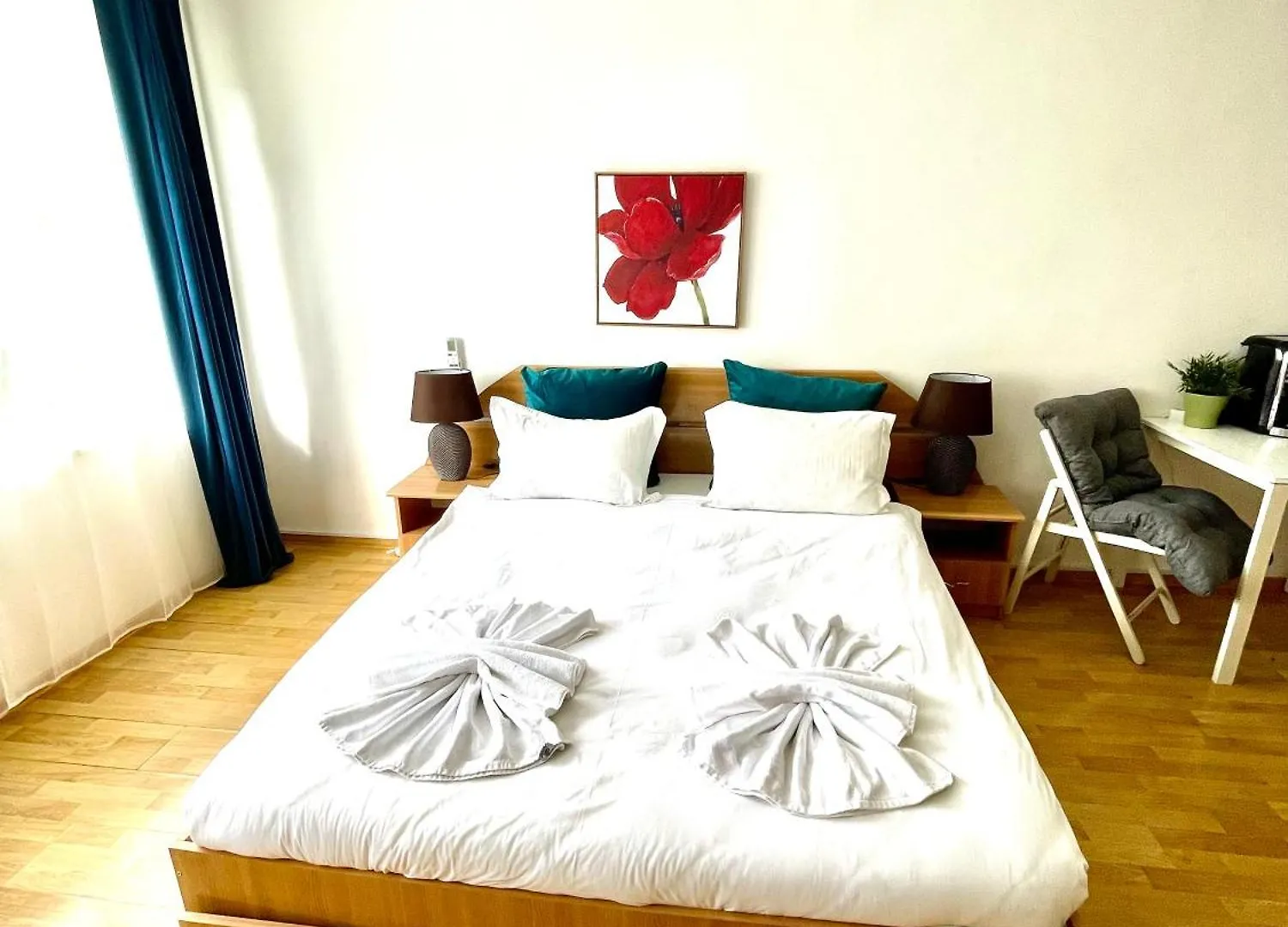 Sala Palatului Studio Apartment Bucharest 0*,